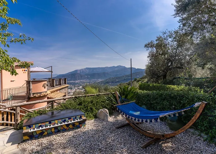 Villa Caruso Private Heated Pool & Sea View